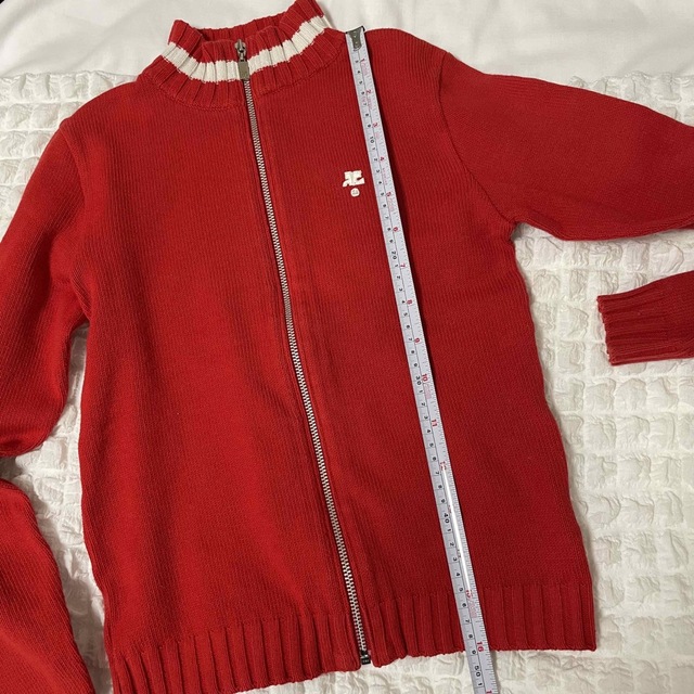 Courreges(クレージュ)の˗ˏˋcourregesˎˊ˗ジップアップニット　赤　ロゴ レディースのトップス(ニット/セーター)の商品写真