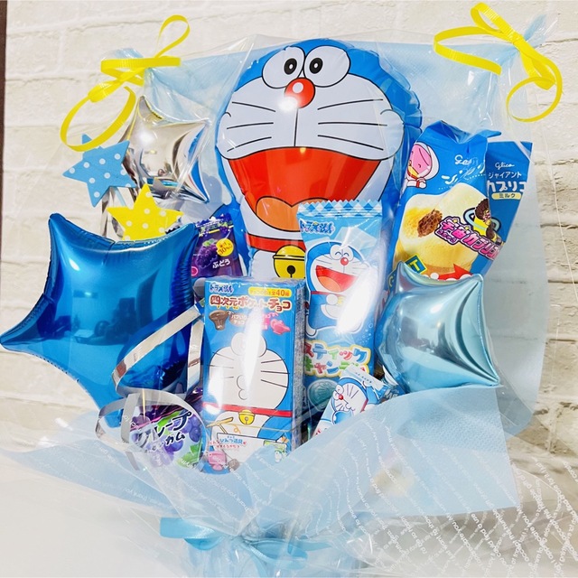 お菓子ブーケ ドラえもん バレンタイン ホワイトデー 誕生日 卒 お菓子ブーケ ドラえもん バレンタイン ホワイトデー 誕生日 卒