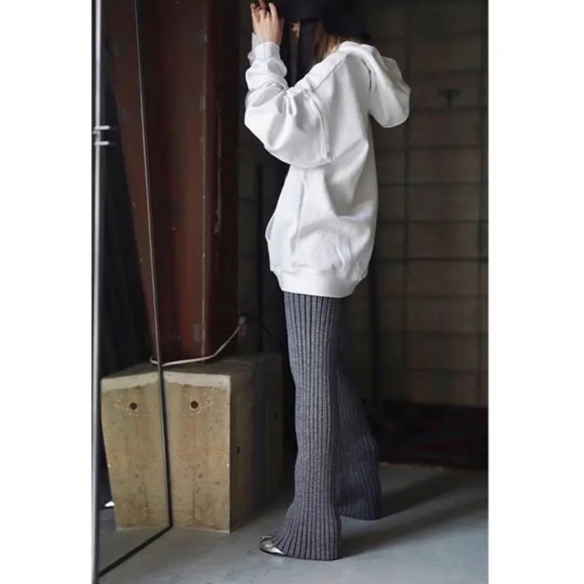 HYKE(ハイク)のHYKE / WIDE RIBBED PANTS (GRAY ) レディースのパンツ(カジュアルパンツ)の商品写真