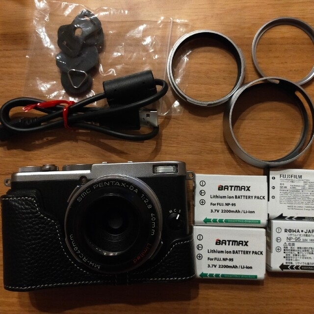 富士フイルム(フジフイルム)のmint様　富士フイルム X70 おまけつき スマホ/家電/カメラのカメラ(コンパクトデジタルカメラ)の商品写真