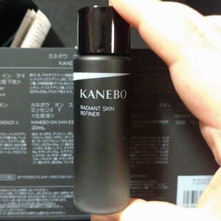 カネボウ(Kanebo)のカネボウ　ラディアント　スキン　リファイナー　ふき取り化粧水 30ml(化粧水/ローション)