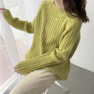 ルーズニット レディース トップス 春服 秋服サイドスリット シンプル Mサイズ(ニット/セーター)