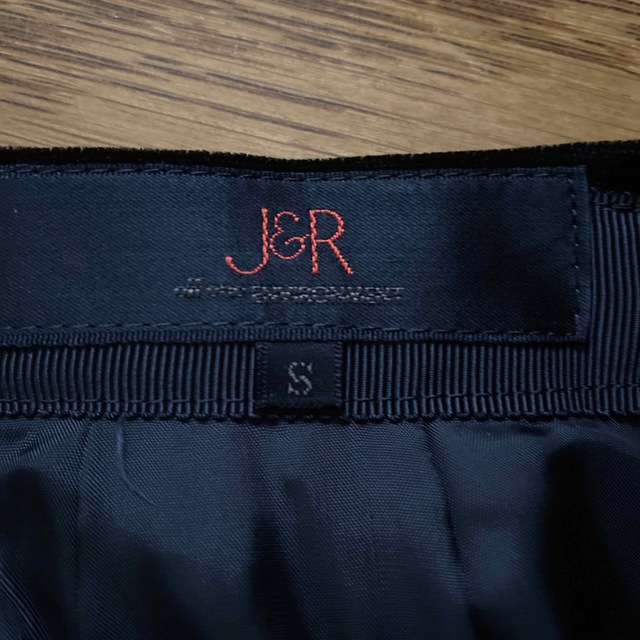 J&R(ジェイアンドアール)のヴィンテージ　J&R ベロア　ミニスカート　S レディースのスカート(ミニスカート)の商品写真