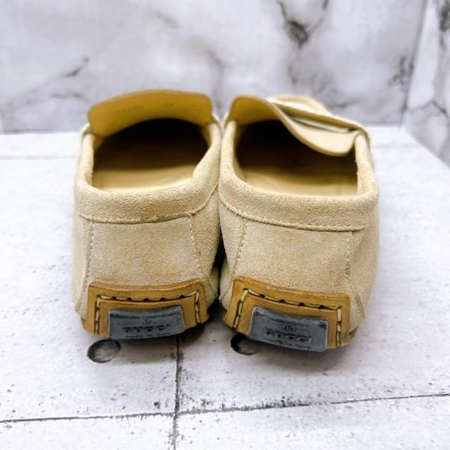 Gucci(グッチ)の【キュート♡】グッチ　21.5cm位　ベージュ レディースの靴/シューズ(ローファー/革靴)の商品写真