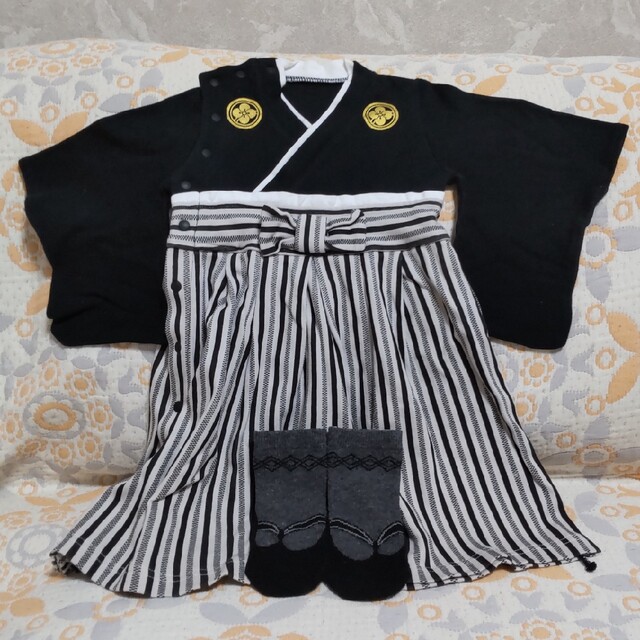袴風ロンパース　ソックス付き キッズ/ベビー/マタニティのベビー服(~85cm)(ロンパース)の商品写真