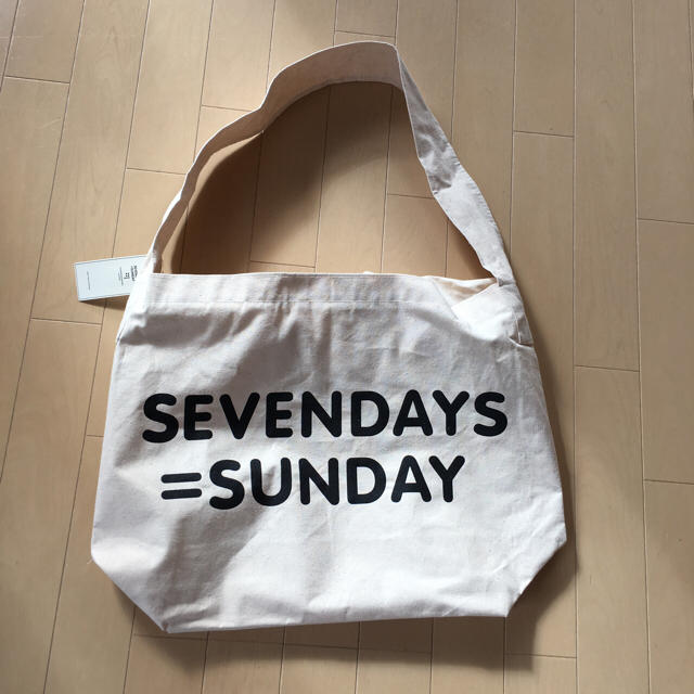 SEVENDAYS=SUNDAY(セブンデイズサンデイ)の新品☆セブンデイズサンデイ ショルダーバッグ レディースのバッグ(ショルダーバッグ)の商品写真