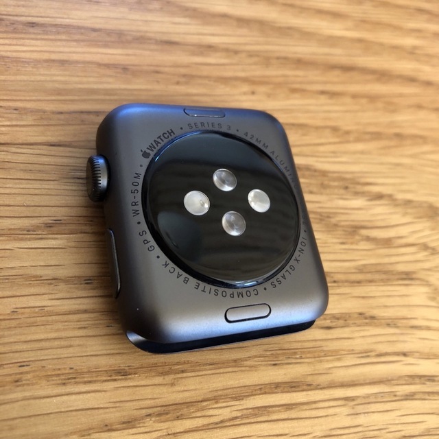 Apple Watch(アップルウォッチ)のAPPLE WATCH series3 42mm メンズの時計(腕時計(デジタル))の商品写真