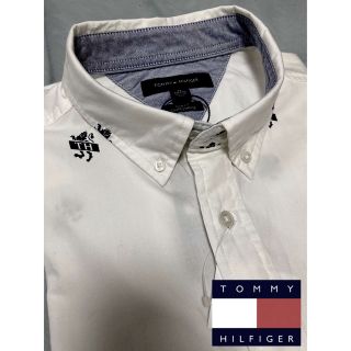 トミーヒルフィガー(TOMMY HILFIGER)の【新品】TOMMY HILFIGER／トミー／シャツ／ボタンダウン／ロゴ総柄(シャツ)