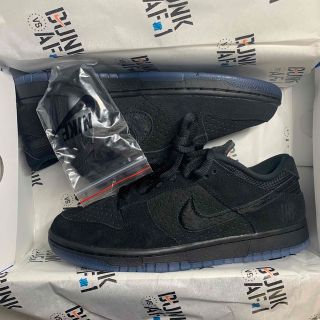 アンディフィーテッド(UNDEFEATED)のnike dunk low undefeated(スニーカー)