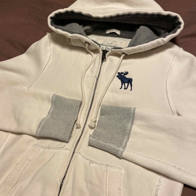 Abercrombie&Fitch(アバクロンビーアンドフィッチ)のAbercrombie&Fitch アバクロンビー&フィッチ スウェット パーカ メンズのトップス(パーカー)の商品写真