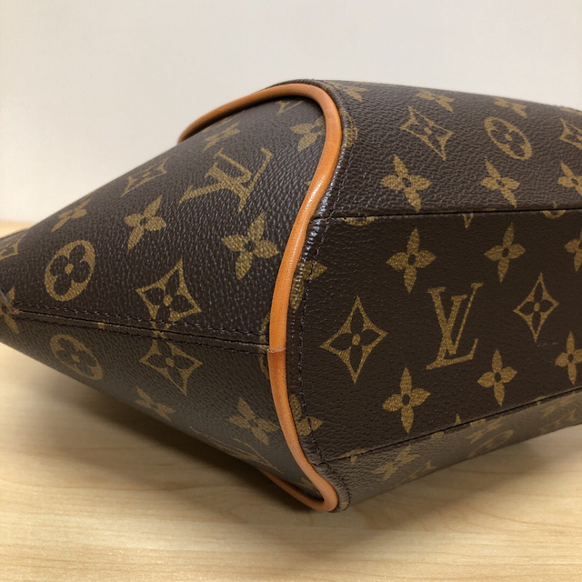 LOUIS VUITTON(ルイヴィトン)のルイヴィトン エリプスPM モノグラム ハンドバッグ レディースのバッグ(ハンドバッグ)の商品写真