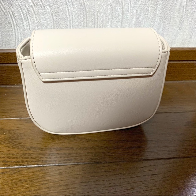 最大80%オフ!バッグダーリッチ ミニマルDDモチーフバッグ
