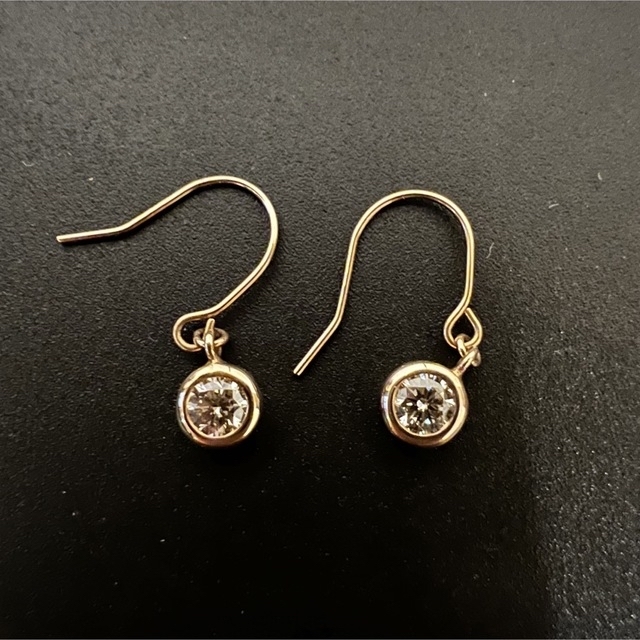 K18 ダイヤ 0.2ct （0.1ct×2）フック ピアス - ピアス