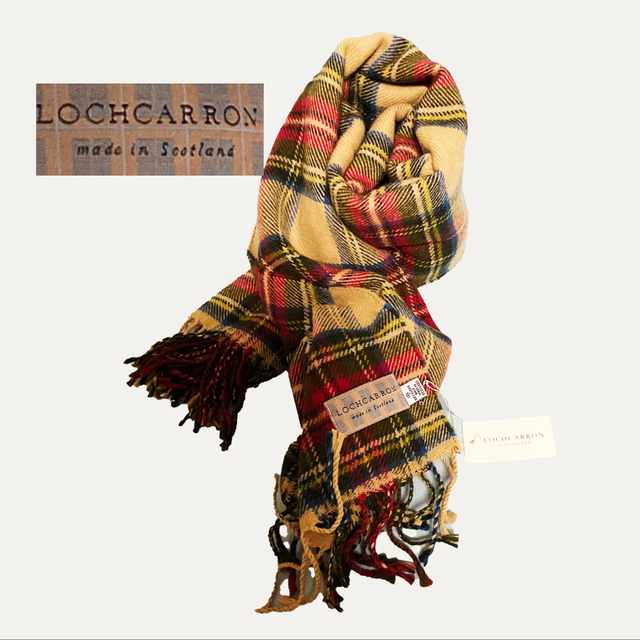 Lochcarron of scotland ロキャロン ラムズウール100％の通販 by