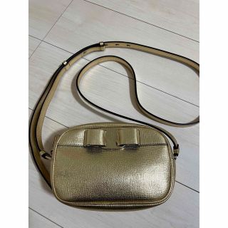 サルヴァトーレフェラガモ(Salvatore Ferragamo)の専用です！フェラガモ☆VARA ヴァラ ショルダーバッグ  ポシェット☆ゴールド(ショルダーバッグ)