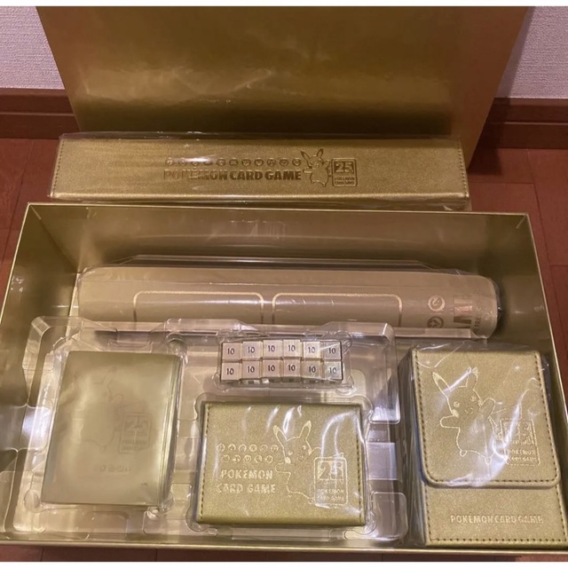 【新品未使用】サプライセット 25th golden box エンタメ/ホビーのトレーディングカード(カードサプライ/アクセサリ)の商品写真