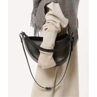 イエナ(IENA)の【Kabinett / カビネ 】Curve shoulder BAG(ショルダーバッグ)