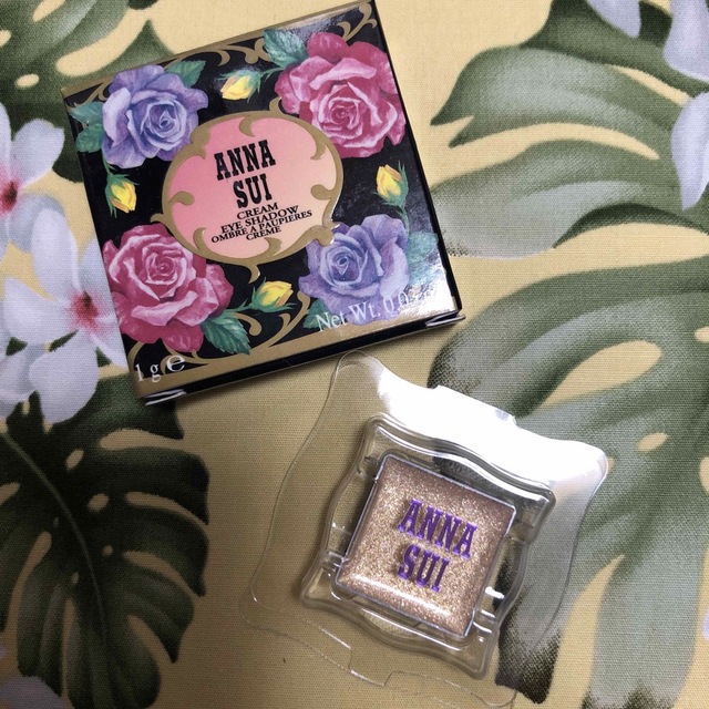 ANNA SUI(アナスイ)のアナスイ /クリーム アイシャドウ 851 コスメ/美容のベースメイク/化粧品(アイシャドウ)の商品写真