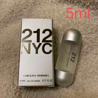 キャロライナヘレナ(CAROLINA HERRERA)のキャロライナヘレラ 212 オードトワレ NYC EDT 5ml ミニ香水(ユニセックス)