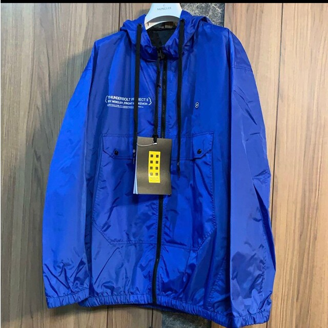 新品未使用　MONCLER　ナイロンパーカー　92