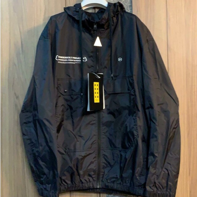 MONCLER(モンクレール)のMONCLER FRAGMENT HIKARU ジャケット　パーカー　ブラック メンズのジャケット/アウター(マウンテンパーカー)の商品写真