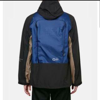 モンクレール(MONCLER)のMONCLER FRAGMENT WARREN リュック付きジャケット　TG2(マウンテンパーカー)