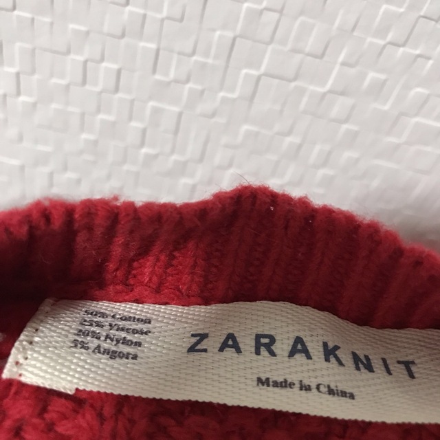 ZARA(ザラ)のZARAレディース赤ニット レディースのトップス(ニット/セーター)の商品写真