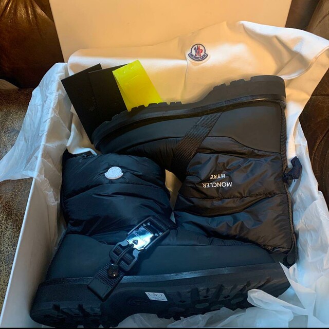 MONCLER HYKE MHYKE スノーブーツ ロング TG43 - ブーツ
