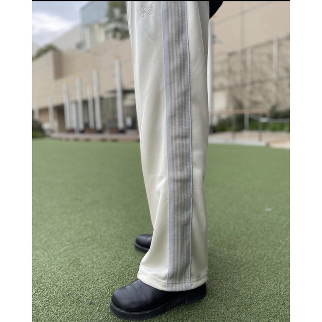 Needles - NEEDLES TRACK PANTS 別注STUDIOUS エクリュ の通販 Needles - NEEDLES TRACK PANTS 別注STUDIOUS エクリュ の通販