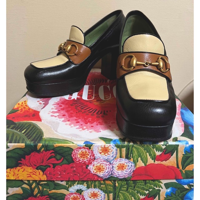 在庫限りッ！アウトレット GUCCI グッチ ホースビット パンプス