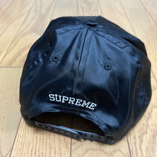 【美品】Supreme × Playboy Satin 5-Panel Cap 1