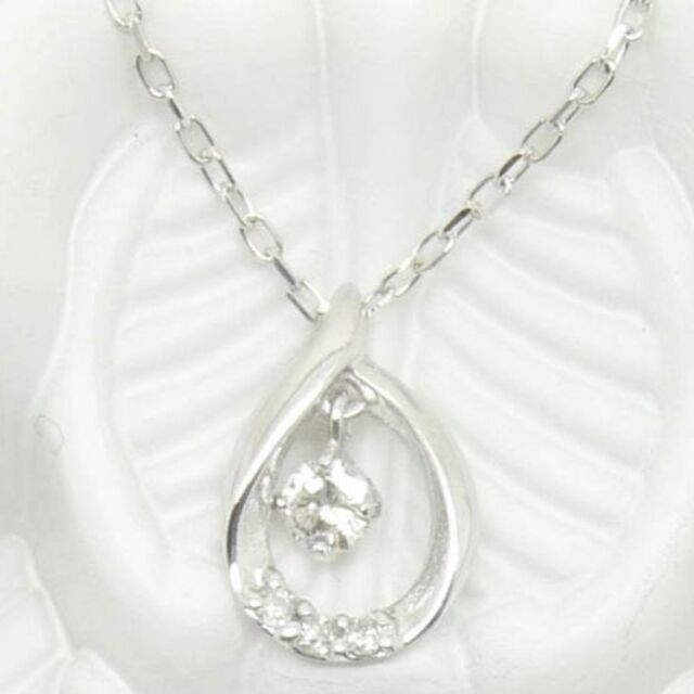 【新品】揺れるダイヤモンド0.075ct/ホワイトゴールドネックレス レディースのアクセサリー(ネックレス)の商品写真