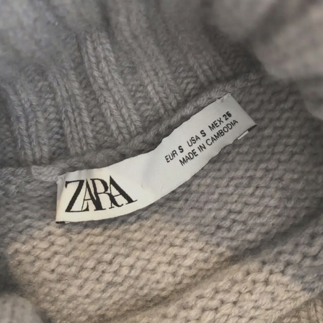 ザラ ZARA カシミヤ100% タートル ニット セーター - ニット/セーター