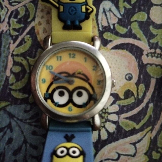 キッズ用　腕時計　2個セット キッズ/ベビー/マタニティのこども用ファッション小物(腕時計)の商品写真