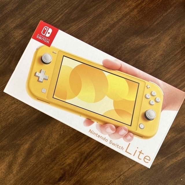 送料込 Nintendo Switch Lite イエロー　新品　店舗印有