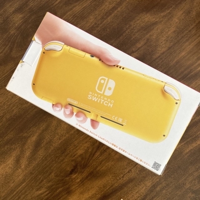 新品/未開封/保証店舗印あり/Nintendo Switch Lite イエロー