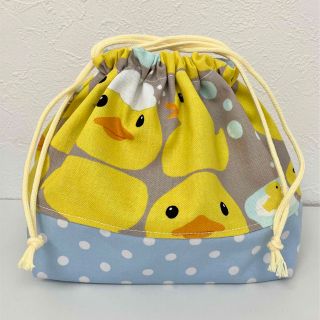 ハンドメイド　ぷかぷかアヒルのお弁当袋　ランチグッズ　入園グッズ　通園通学(外出用品)