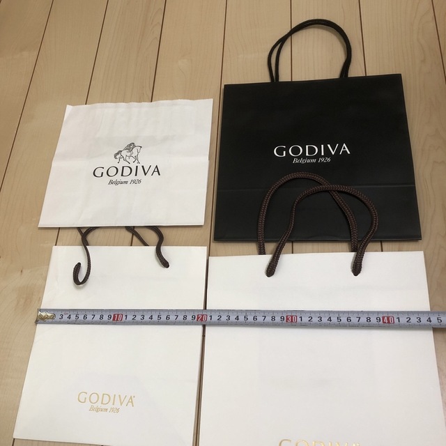 GODIVA(ゴディバ)のGODIVA 紙袋 レディースのバッグ(ショップ袋)の商品写真