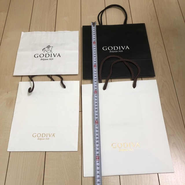 GODIVA(ゴディバ)のGODIVA 紙袋 レディースのバッグ(ショップ袋)の商品写真