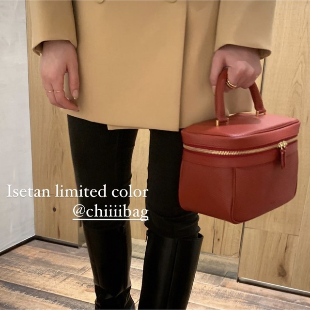 美品chiiiibag伊勢丹限定色バニティバッグ赤レッド-