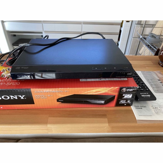 SONY(ソニー)のSONY DVDプレーヤー DVP-SR20  美品 スマホ/家電/カメラのテレビ/映像機器(ブルーレイプレイヤー)の商品写真