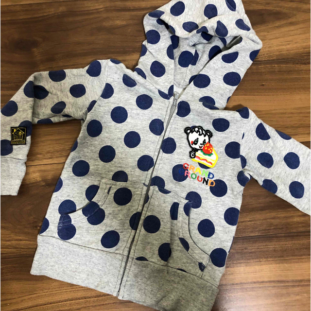 GrandGround(グラグラ)のグラグラ　ストーリー　パーカー キッズ/ベビー/マタニティのキッズ服女の子用(90cm~)(ジャケット/上着)の商品写真