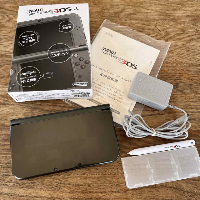 Nintendo new3DS LL メタリックブラック