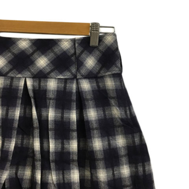 QUEENS COURT(クイーンズコート)のクイーンズコート スカート フレア プリーツ ミニ チェック 2 紫 白 レディースのスカート(ミニスカート)の商品写真