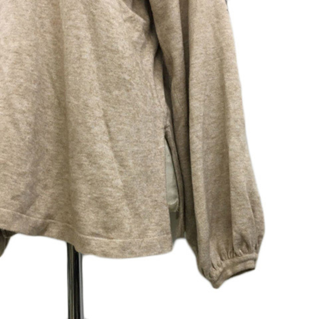 TORRAZZO DONNA(トラッゾドンナ)のトラッゾドンナ セーター ニット プルオーバー 刺繍 長袖 ベージュ 黒 レディースのトップス(ニット/セーター)の商品写真