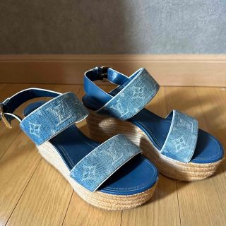 ルイヴィトン(LOUIS VUITTON)のLOUIS VUITTON サンダル　23.5(サンダル)