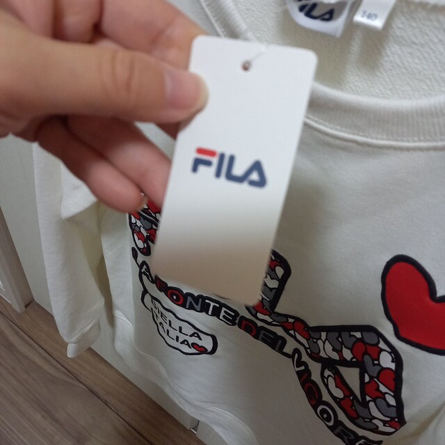 FILA(フィラ)の【新品】フィラ　トレーナー　FILA　140 キッズ/ベビー/マタニティのキッズ服女の子用(90cm~)(その他)の商品写真