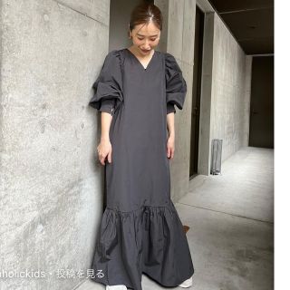 トゥデイフル(TODAYFUL)のhholic タグ付き未使用　完売ティアードワンピース (ロングワンピース/マキシワンピース)