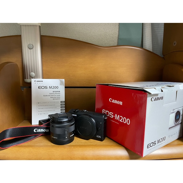 超目玉】 Canon - 標準レンズキット M200 EOS Canon ミラーレス一眼