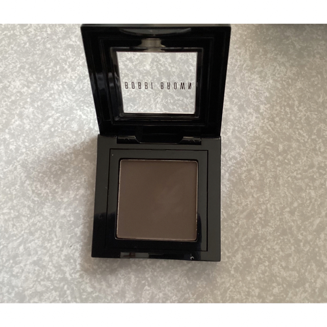 BOBBI BROWN(ボビイブラウン)のボビィブラウン　マボカニー　定価3900円 コスメ/美容のベースメイク/化粧品(アイシャドウ)の商品写真